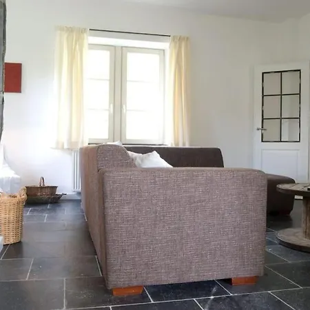 Le Chaperon 빌라 Tellin