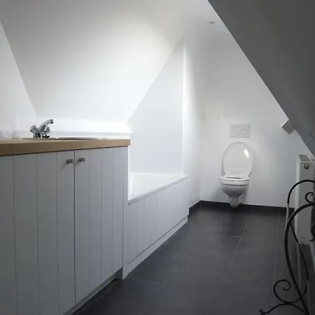 Le Chaperon Вилла Tellin