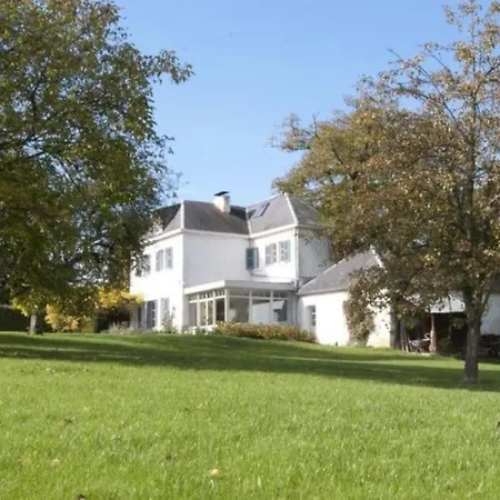 Le Chaperon Βίλα Tellin