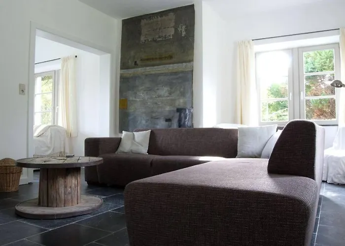 Le Chaperon Villa Tellin